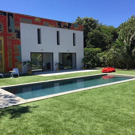 Le Cube Hotel Design A Hyeres Plage Avec Piscine Et Cuisine Εξωτερικό φωτογραφία